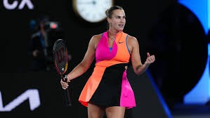 弹指神功…火箭众将测试弹指力量，亚当斯不亏是海王阿！